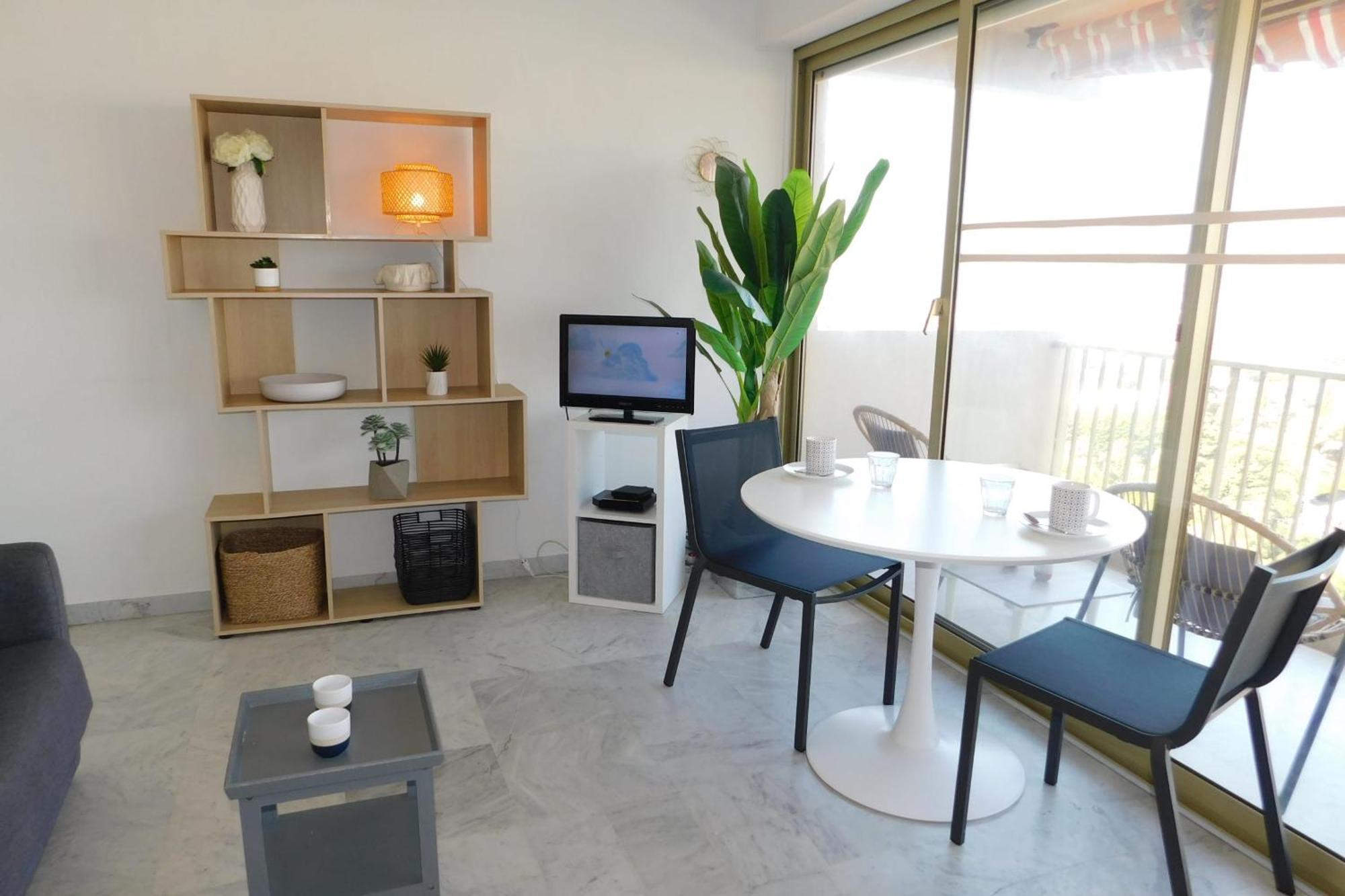 Charming T2 Eden Park With Swimming Pool Private Parking Appartement Juan-les-Pins Buitenkant foto